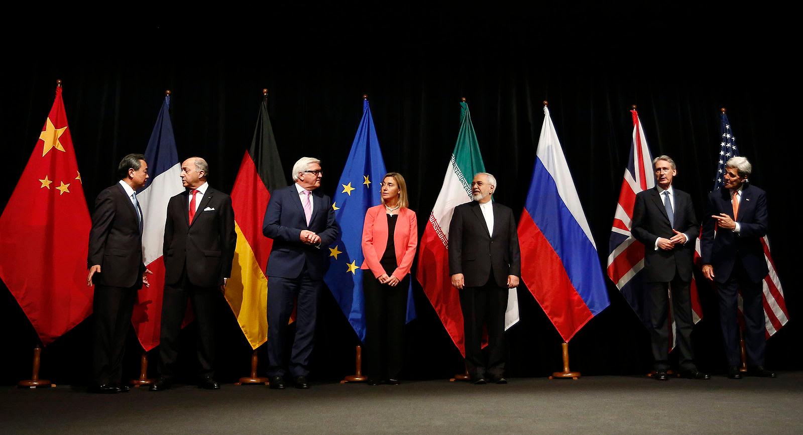 Diplomats for Nuclear Deal With Iran