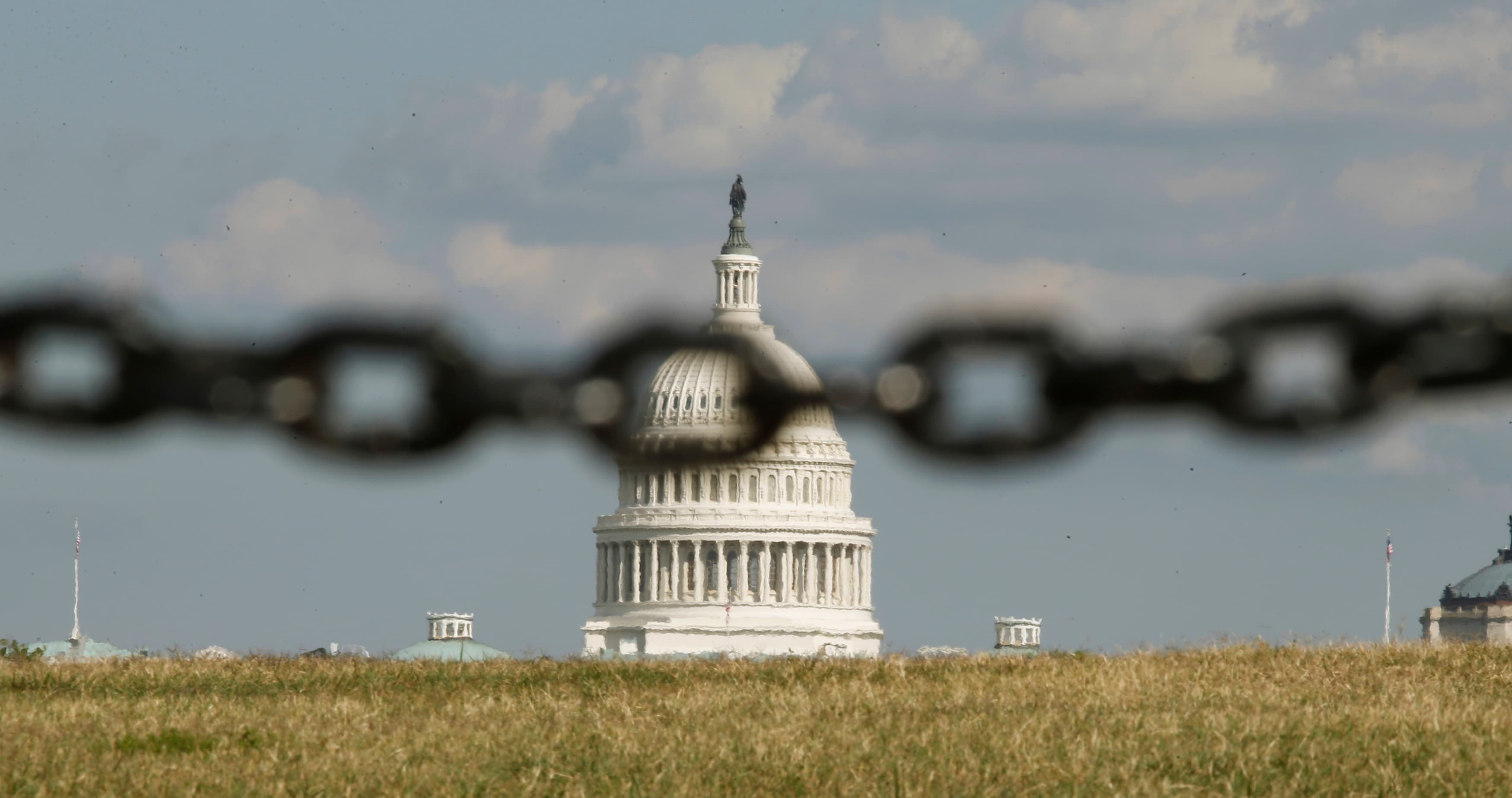 US Capitol (Photo: REUTERS/Kevin Lamarque)
