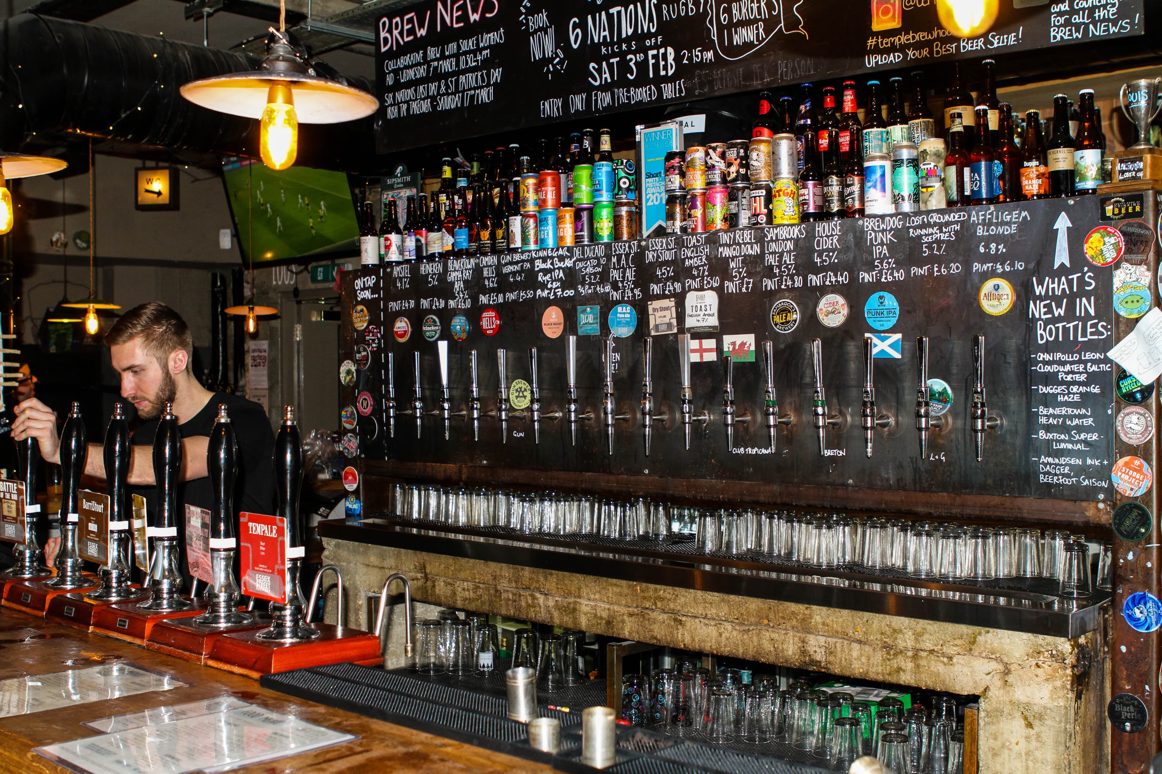 Taps at a bar