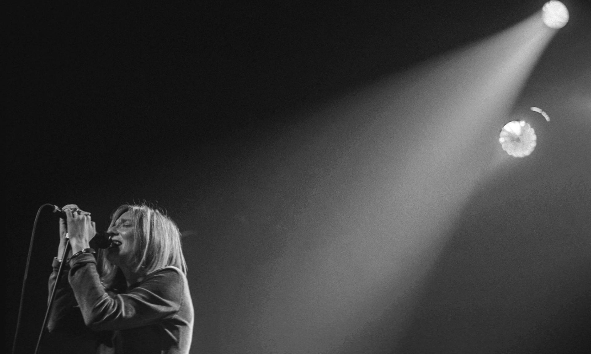 Beth Gibbons of Portishead performs in 1997.