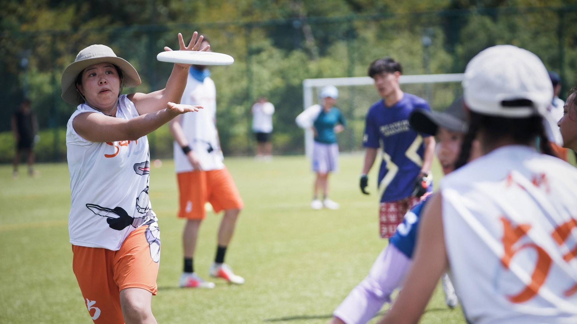 Soccer may be China’s national sport, but enthusiasm for frisbee — a quintessential American sport — is soaring in China.