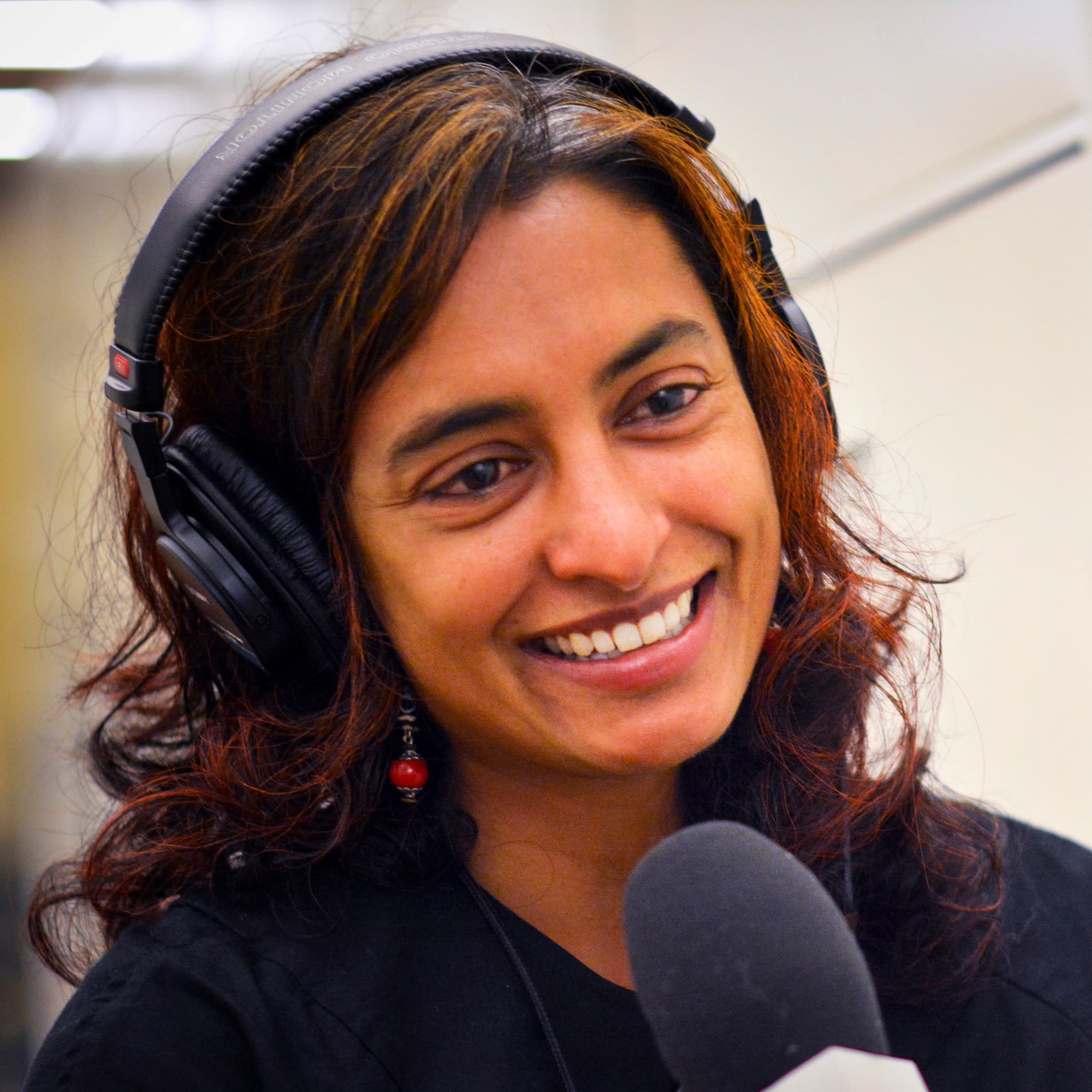 Headshot_deepa