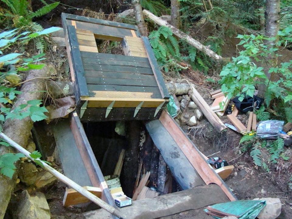 Peter Keller Police find body in Washington mountain bunker The