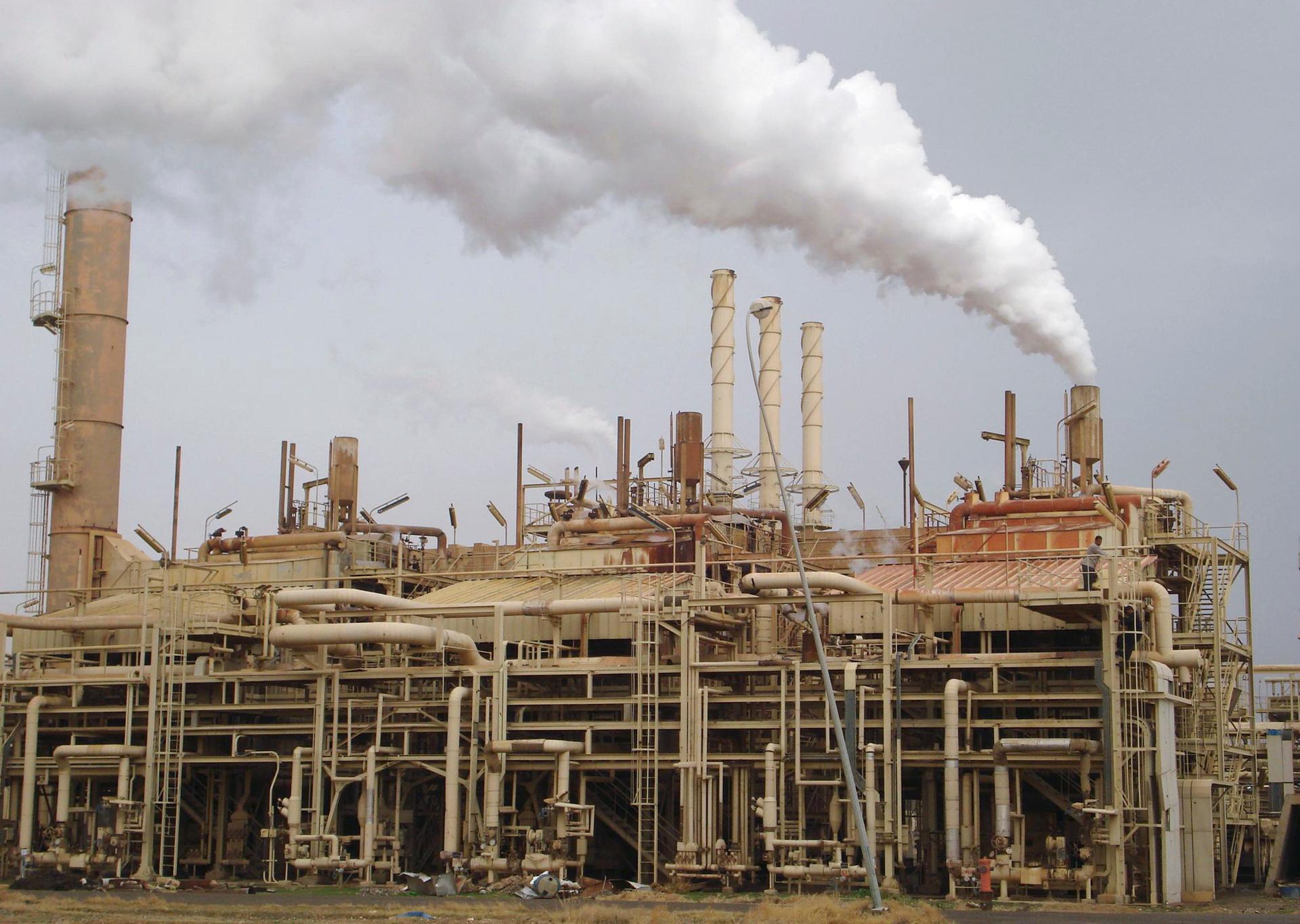 A view of a Baiji oil refinery, 180 km (112 miles) north of Baghdad, February 19, 2008.
