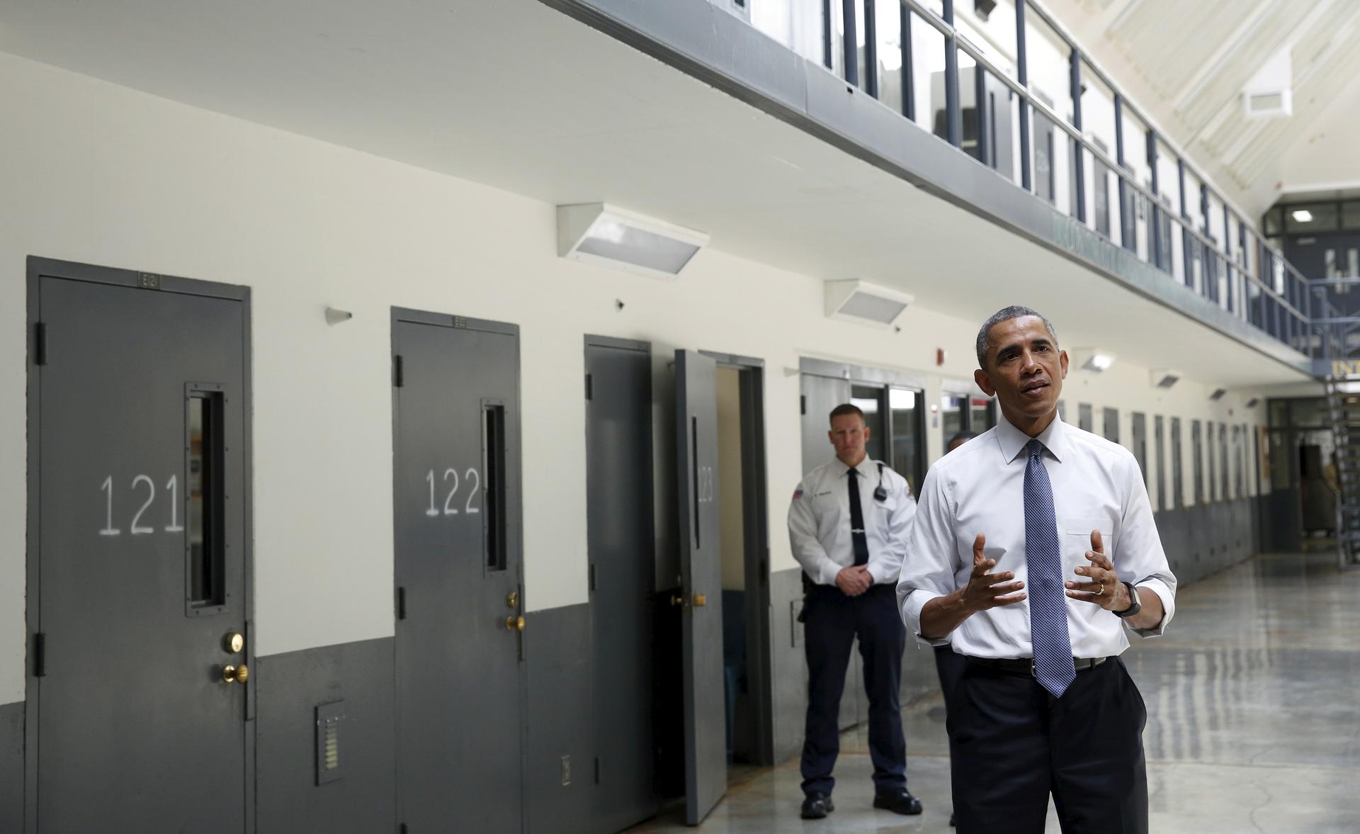 obama in prison