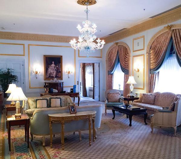 One of the many splendid suites at the Waldrof-Astoria Hotel in NYC where President Obama will not be staying.