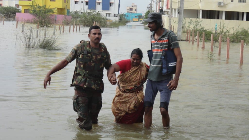 Rescue & Relief operations during #ChennaiFloods #IndianArmy