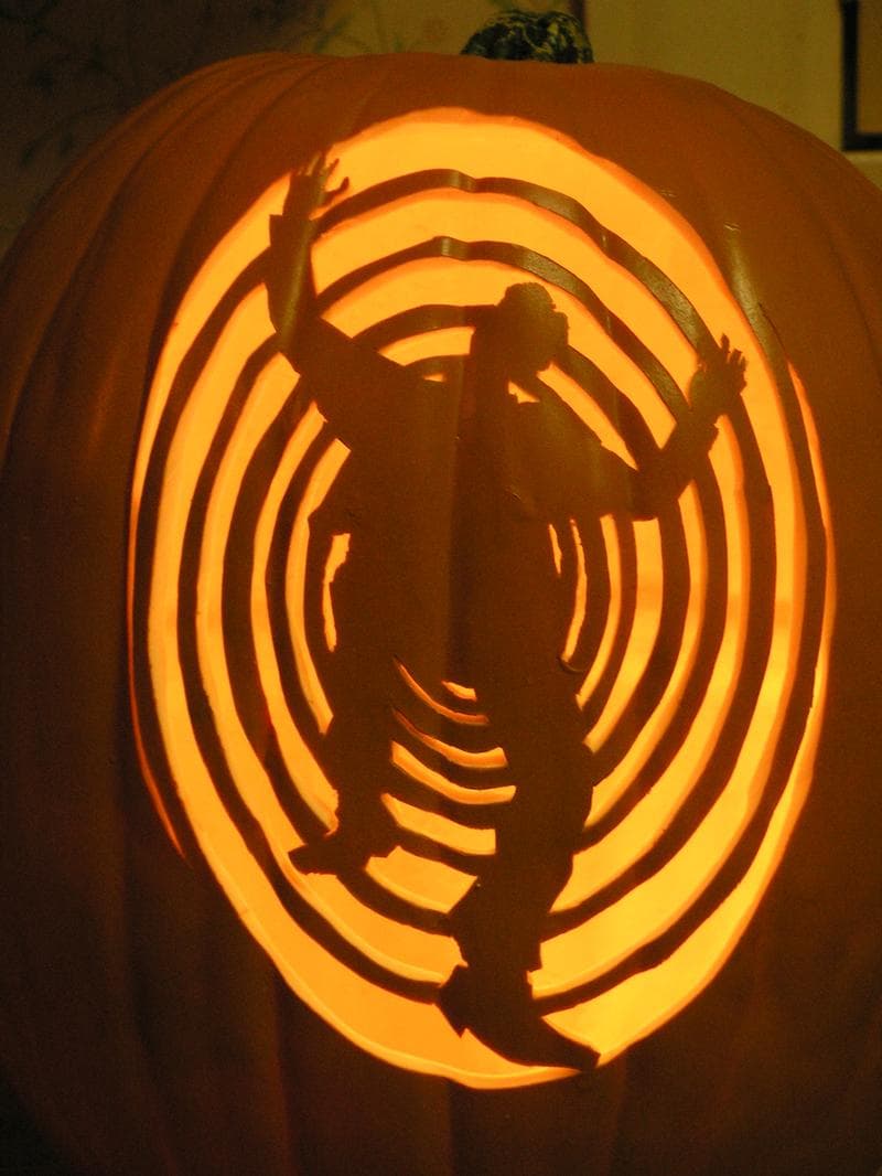 A difficult carving inspired by Alfred Hitchcock's 'Vertigo'