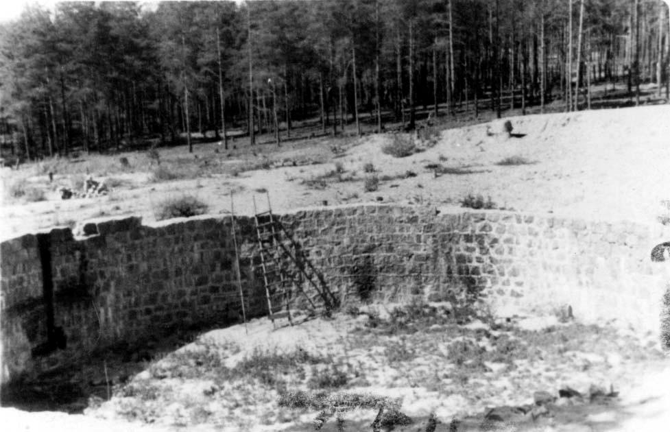 The unfinished fuel tank site, which was used as an execution site for Jews from the Vilna region.