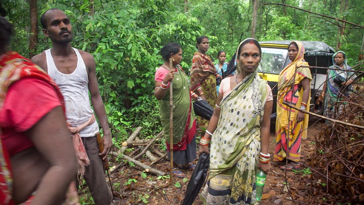 Outside Ghunduribadi, the women's patrol nabbed three illegal loggers from a nearby village, and brought them to their local council for disciplinary action. The women said that if not for the presence of the reporter's camera and recorder, they would've