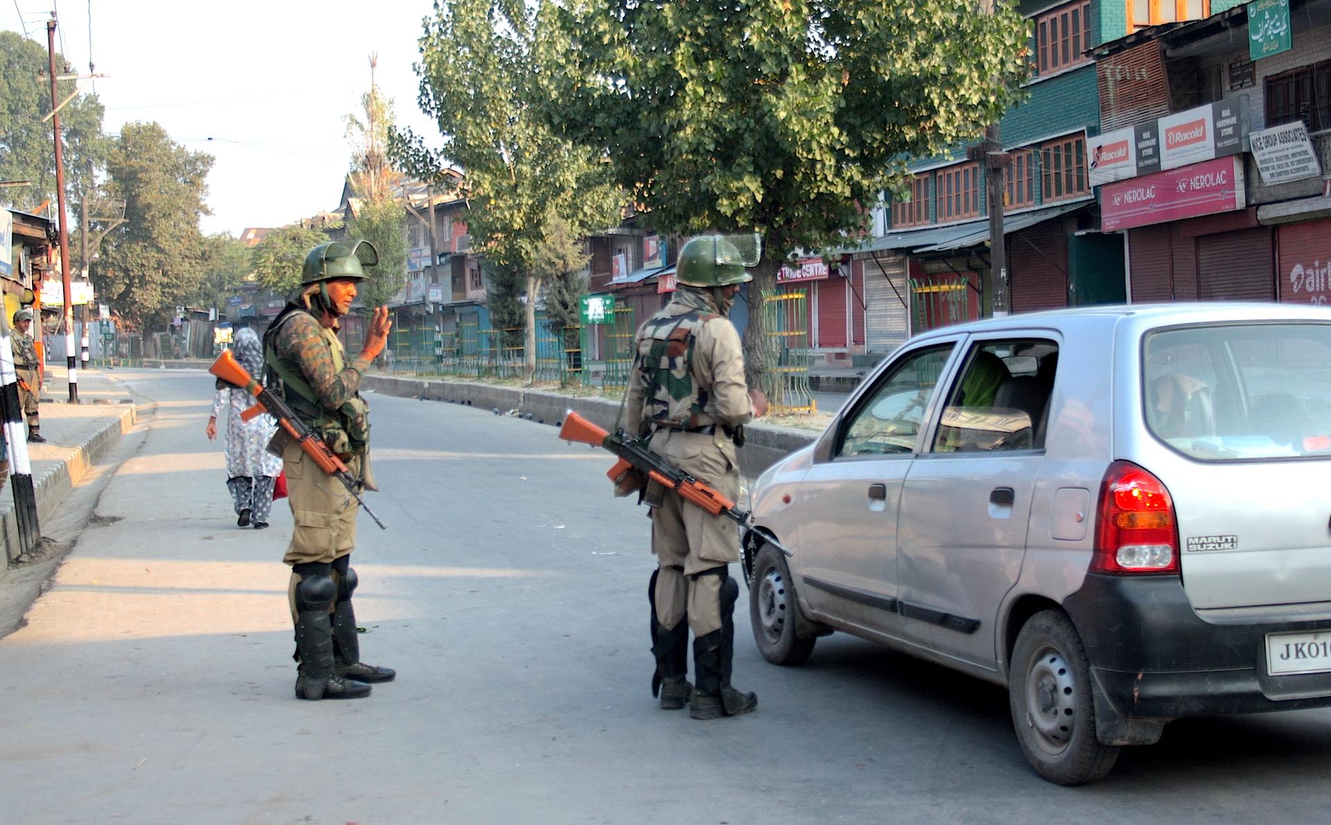 Curfew checkpoint Srinagar