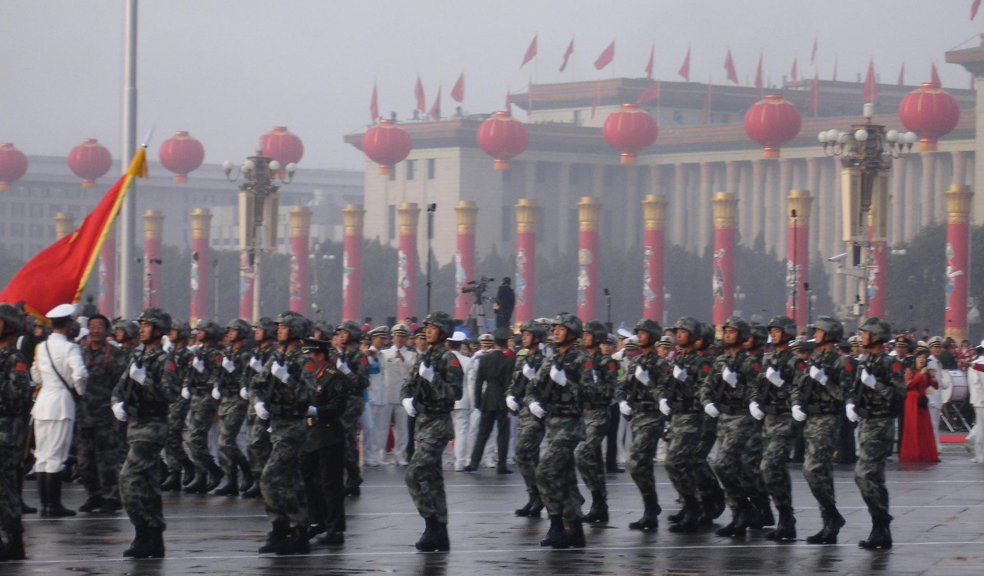 Chinese soldiers parade in Beijing's Tiananmen Square