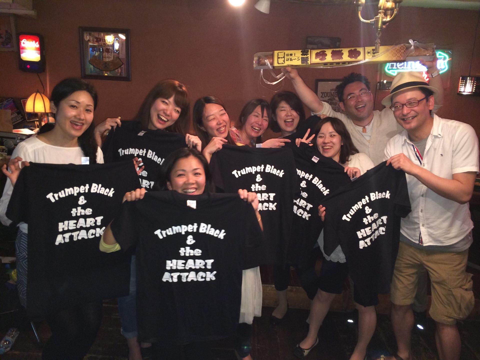 Trumpet Black fans in Japan show off their t-shirts