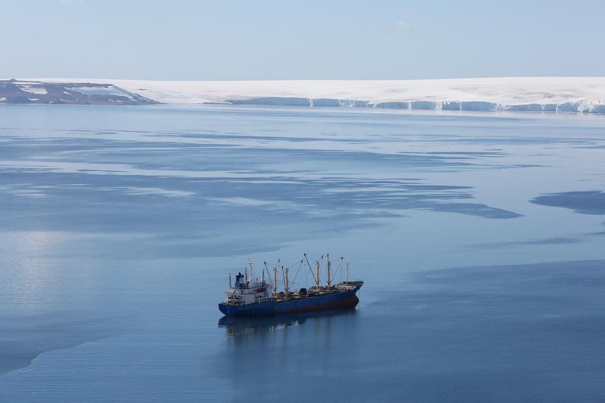 A krill fishing ship with unknown nationality in Half Moon Bay.