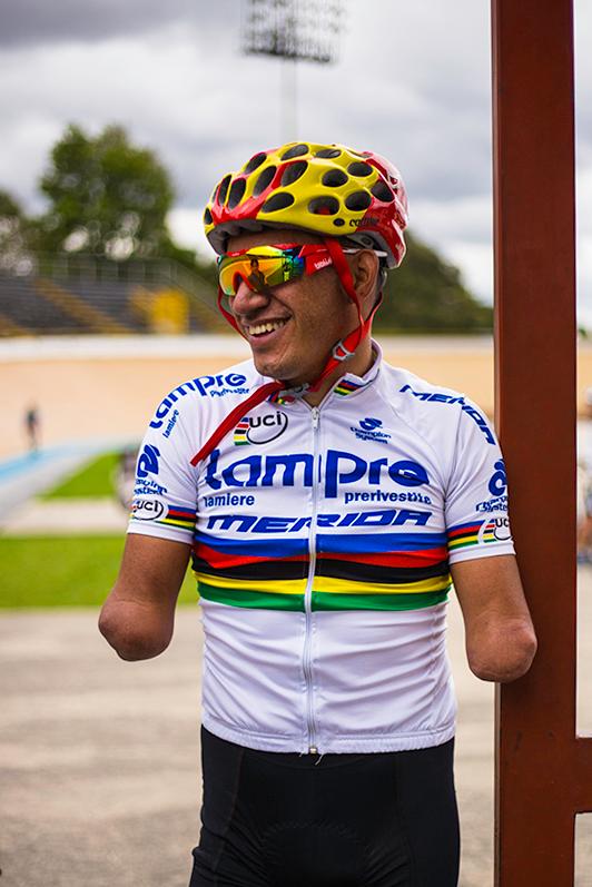 Soldier Juan José Florián is completing his studies in psychology. He is training to become a professional para-cyclist and hopes to represent Colombia in Tokyo 2020.