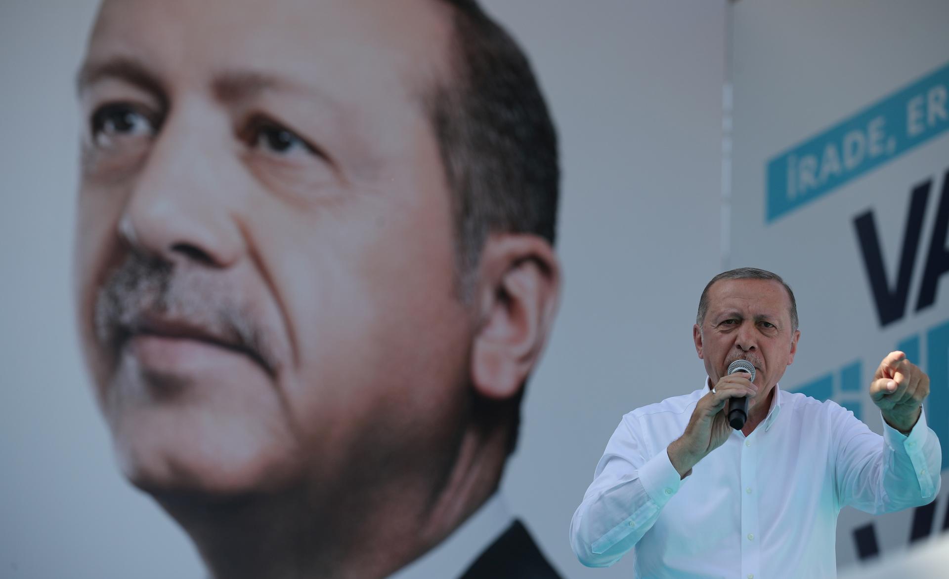 Turkish President Recep Tayyip Erdoğan addresses his supporters during an election rally in Ankara, Turkey, June 9, 2018.