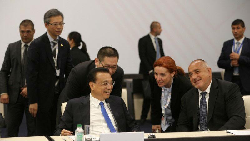 Bulgarian Prime Minister Boyko Borissov and Chinese Premier Li Keqiang smile during the 7th Summit of Heads of Government of CEEC and China in Sofia, Bulgaria, July 7, 2018.
