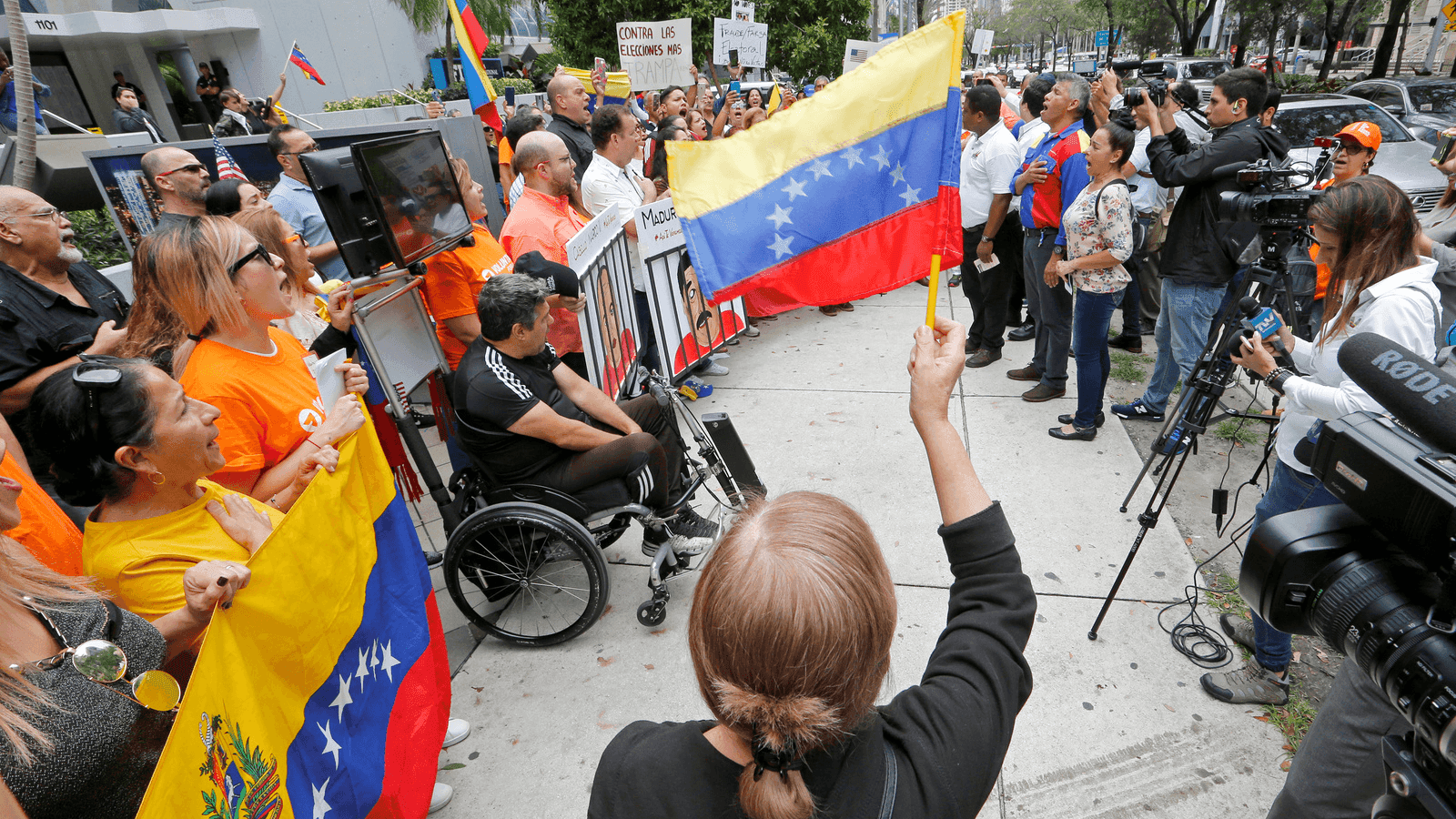 protesters in venezuela