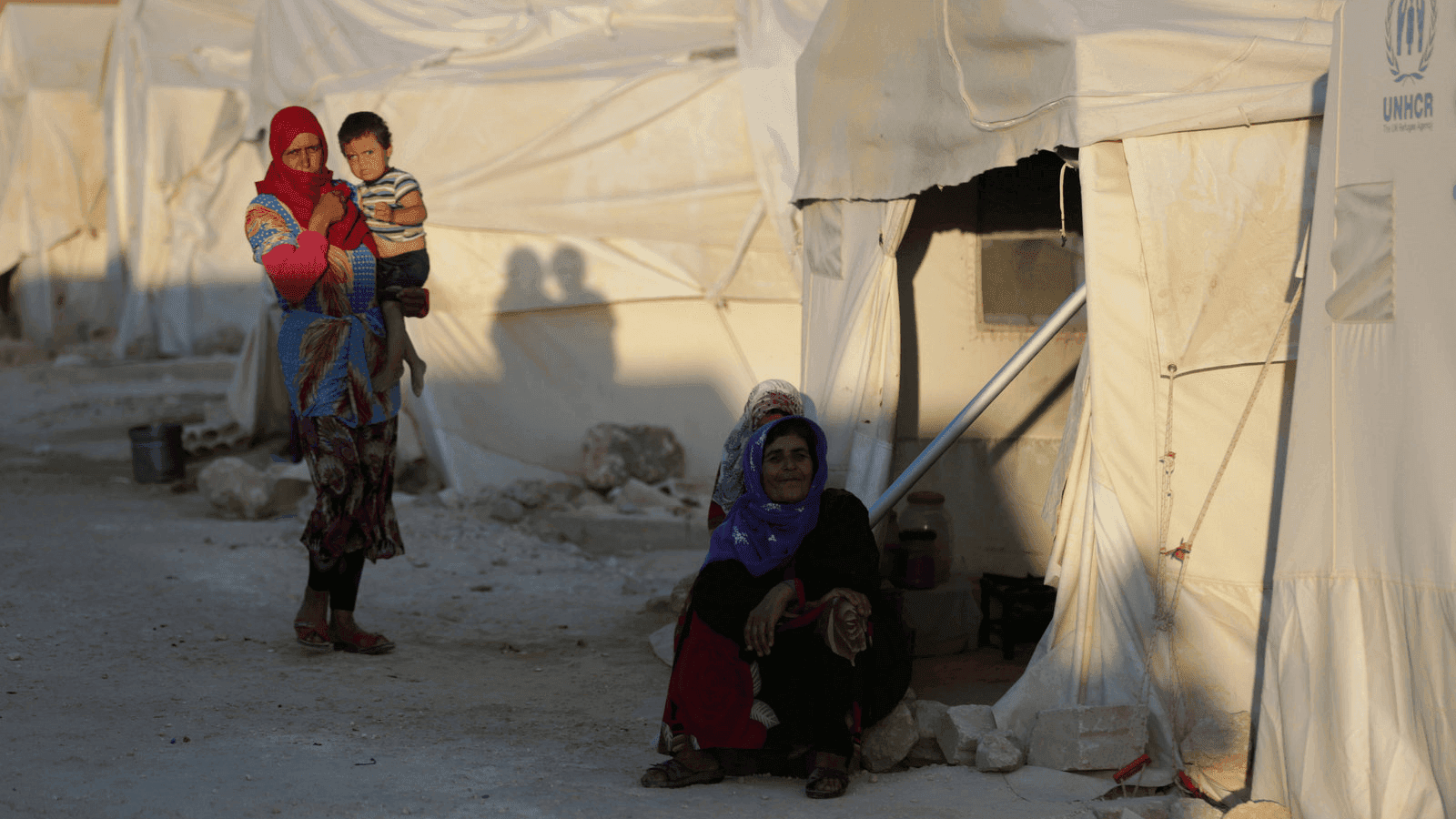 displaced syrians at refugee camp