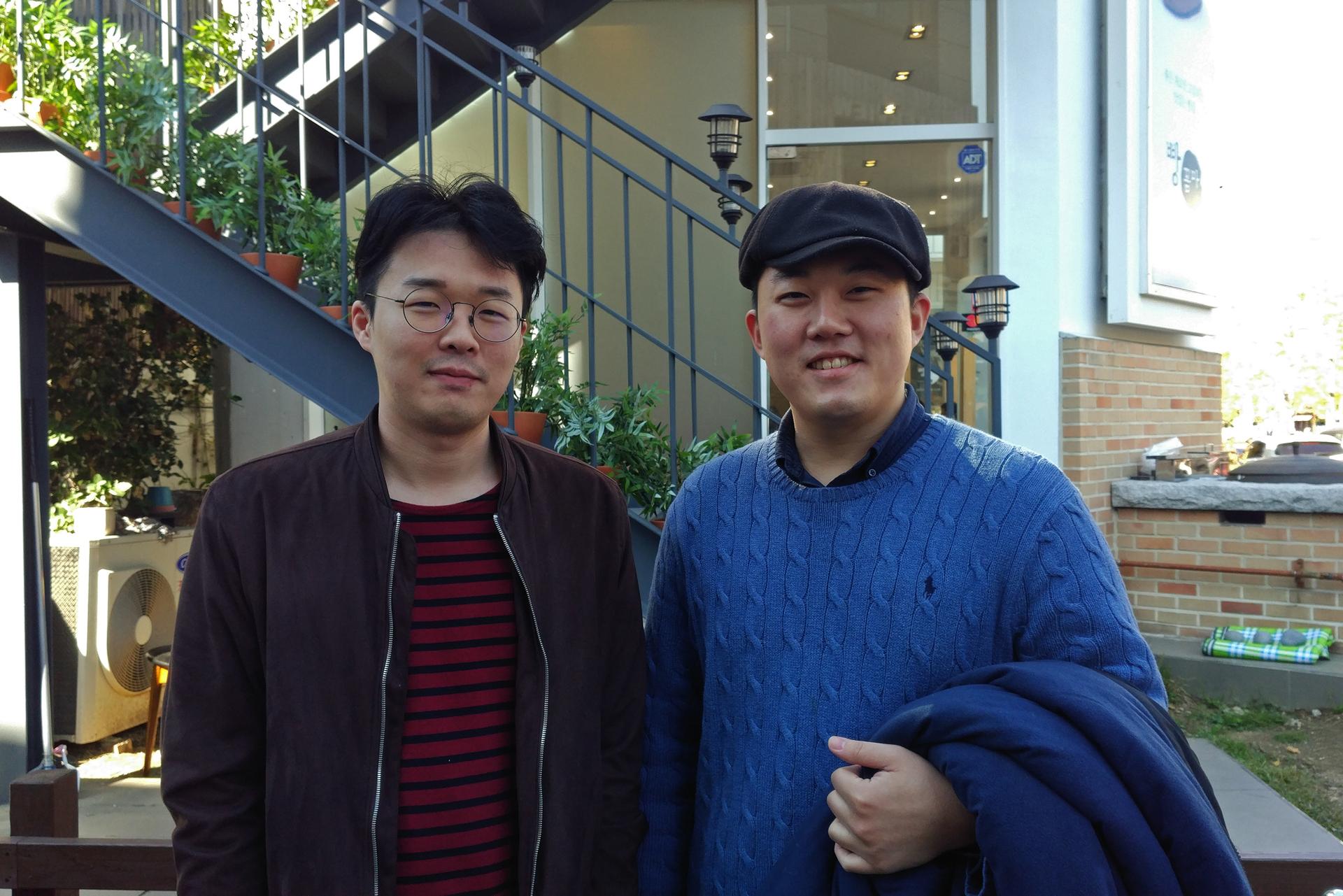 Park Yong-gu, 29, from Suwon (left) and Jung Won-jong, 28