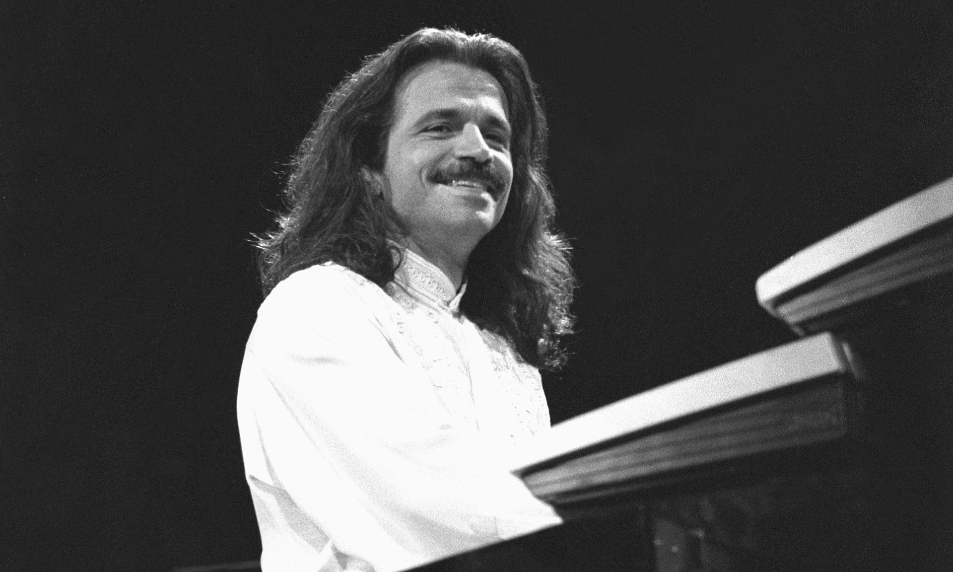 Yanni performing “Live at the Acropolis.”