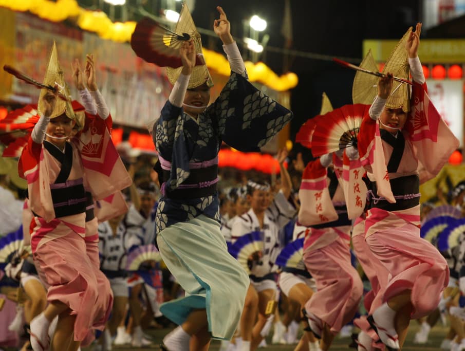 Obon, Japan