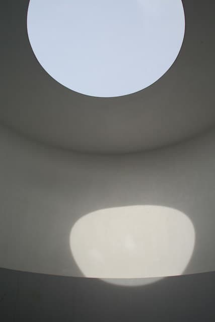 James Turrell “The Kielder Skyspace” (2000)
