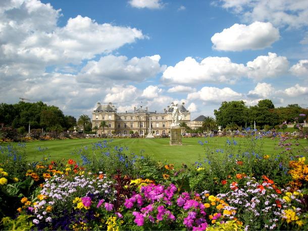 Jardin du Luxembourg palace and flowers