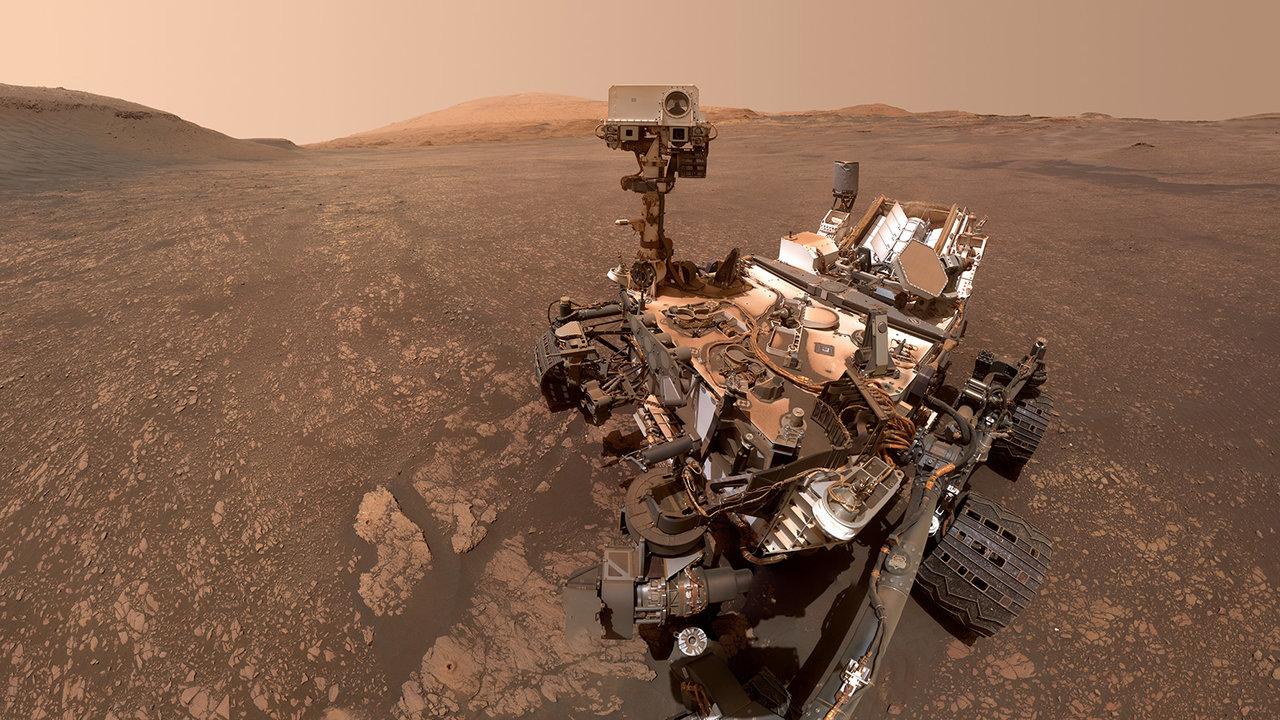 Curiosity Rover selfie