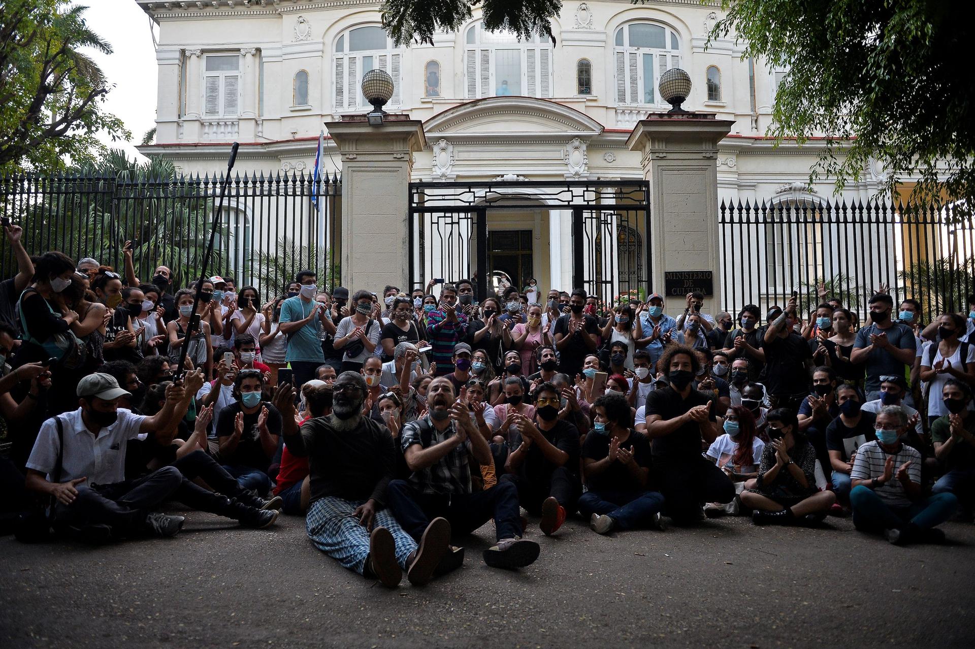 A group of young intellectuals and artists demonstrates at the doors of the Ministry of Culture during a protest in Havana on Nov. 27. 