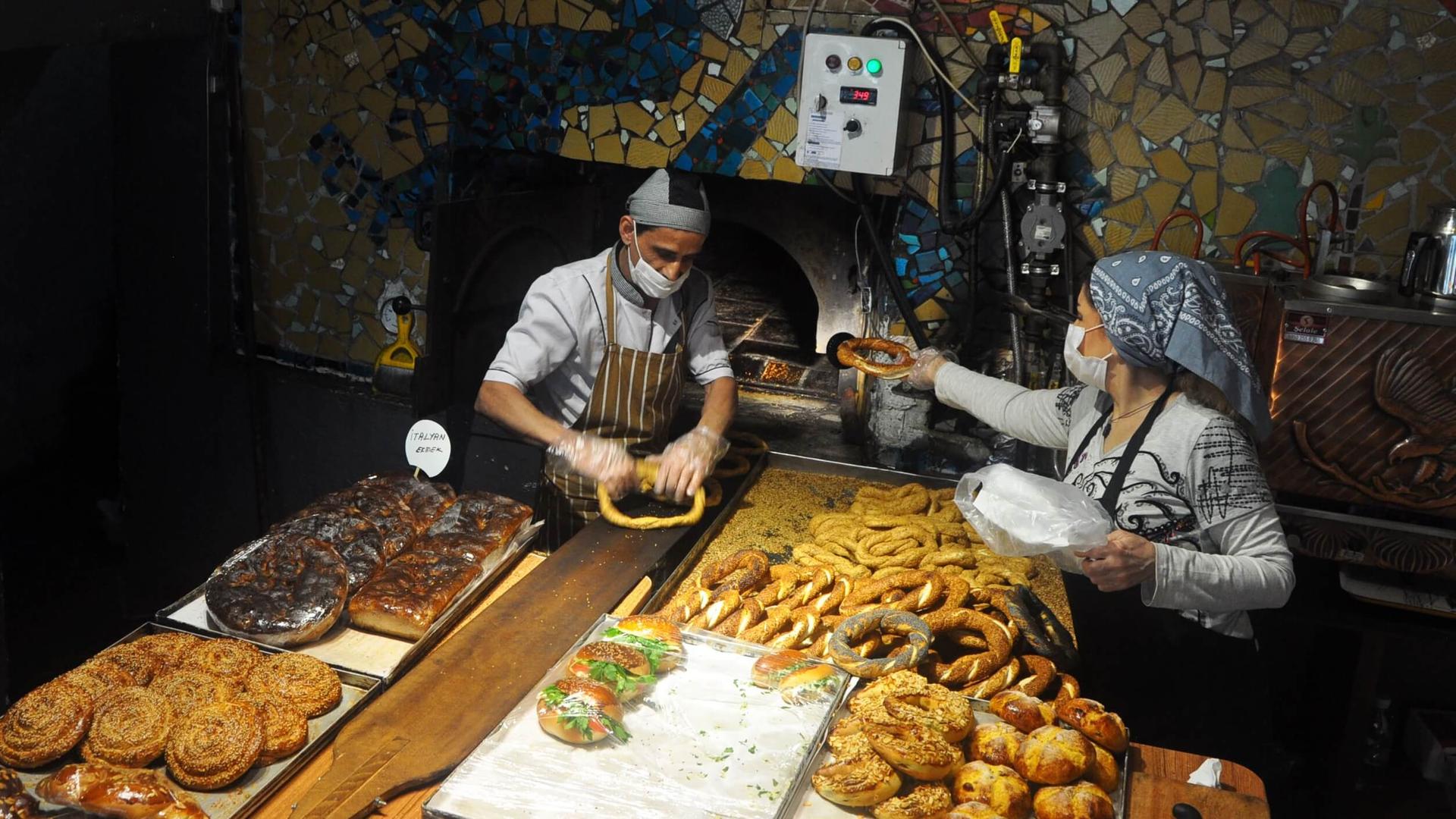 A bakery in the Çukurcuma neighborhood makes a fresh batch of sesame-encrusted rings of bread, called simit. 