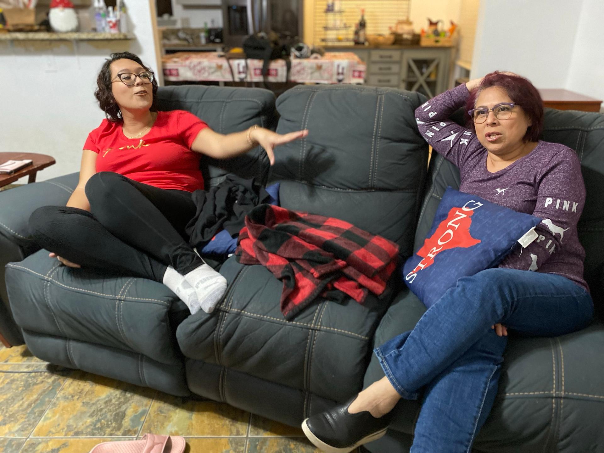 Carlota Balbuena and her daughter, Alejandra Balbuena, of North Texas, are enthusiastic about Turkish shows called dizis.