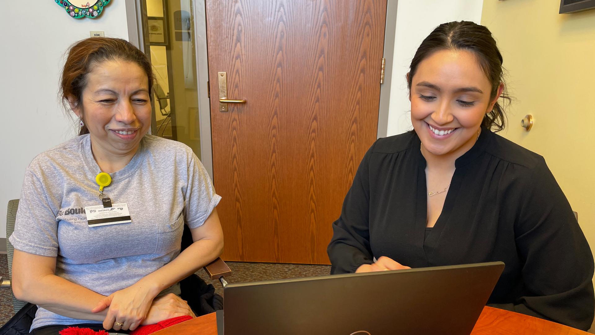 María Teresa Navas Mejía, a long-term employee at the University of Colorado Boulder, recently received her green card thanks to Carina De La Torre and students in Colorado Law’s Immigration Defense Clinic.