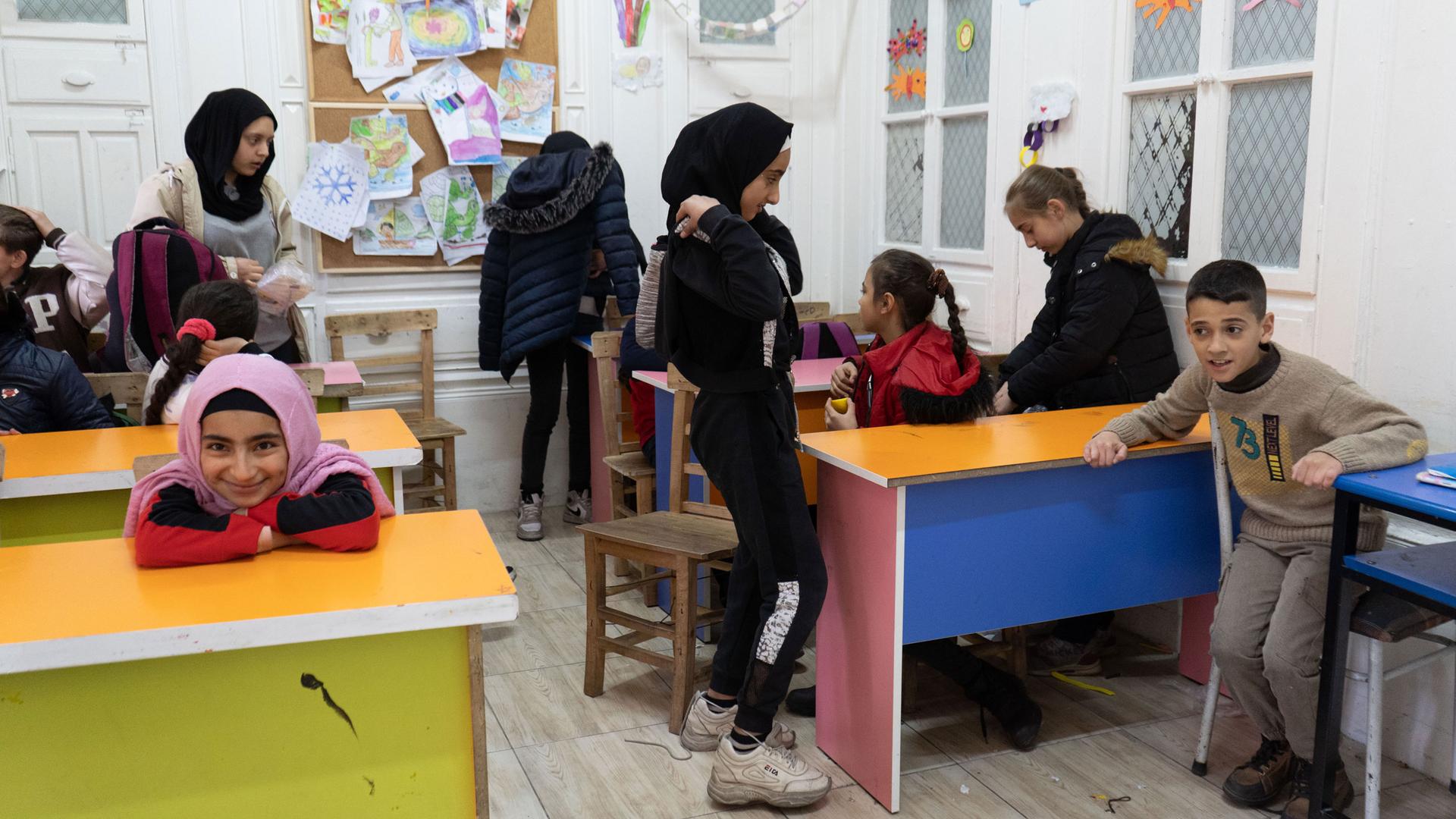 Syrian children who are refugees in Turkey face many barriers to learning. 