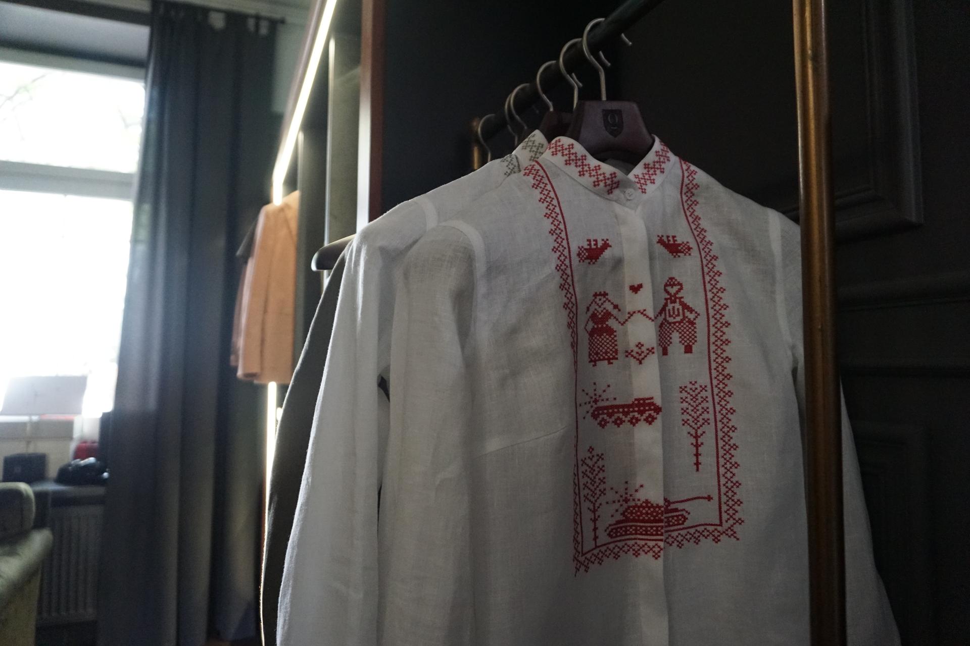 shirt with embroidery