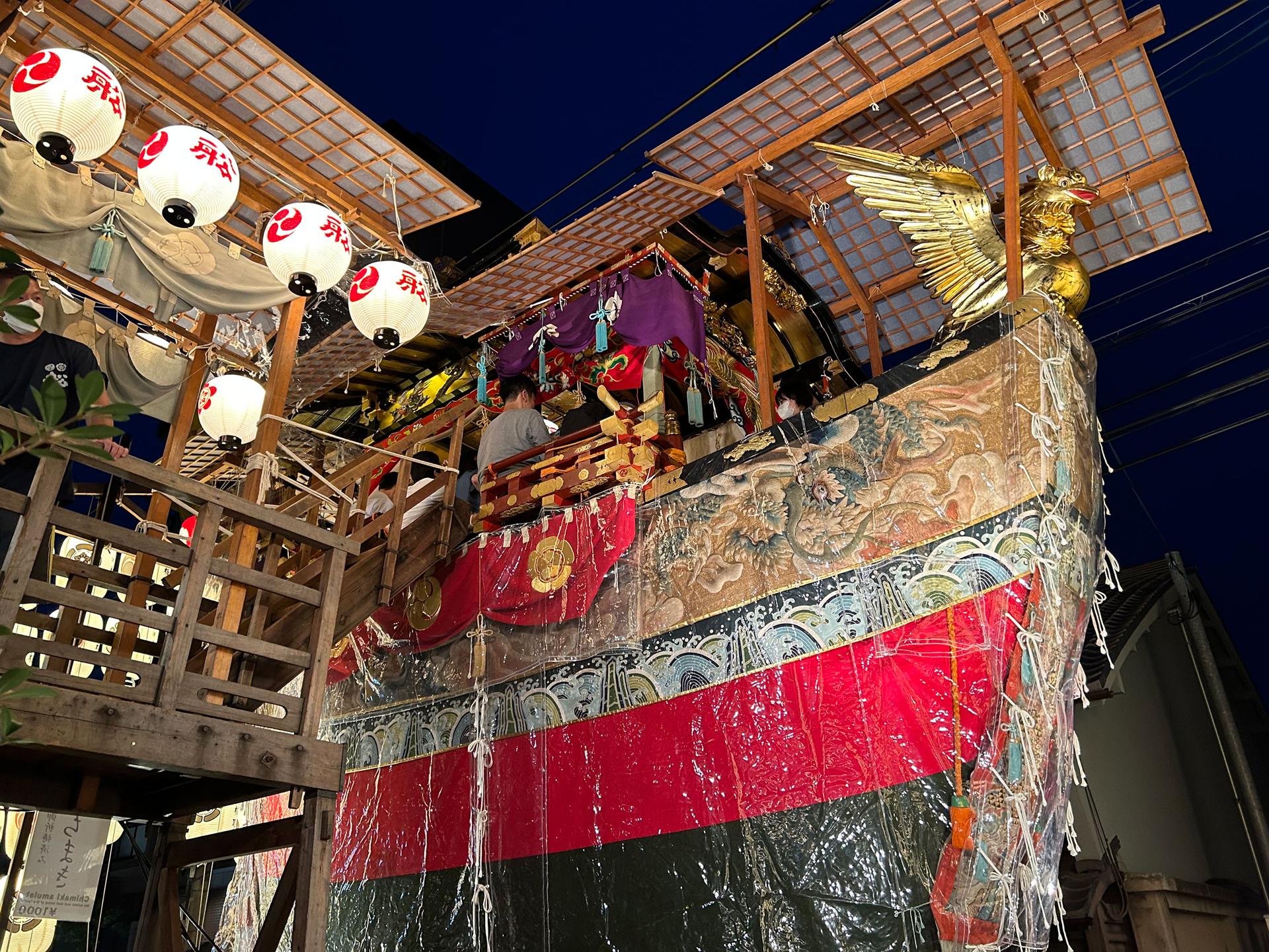 Yoiyama Festival attendees viewed a giant boat float called Fune Hoko, with a legendary story behind it. Attendees also listened to special Gion Bayashi music on all the main floats which was a symphony of gongs, bells, and drums. 
