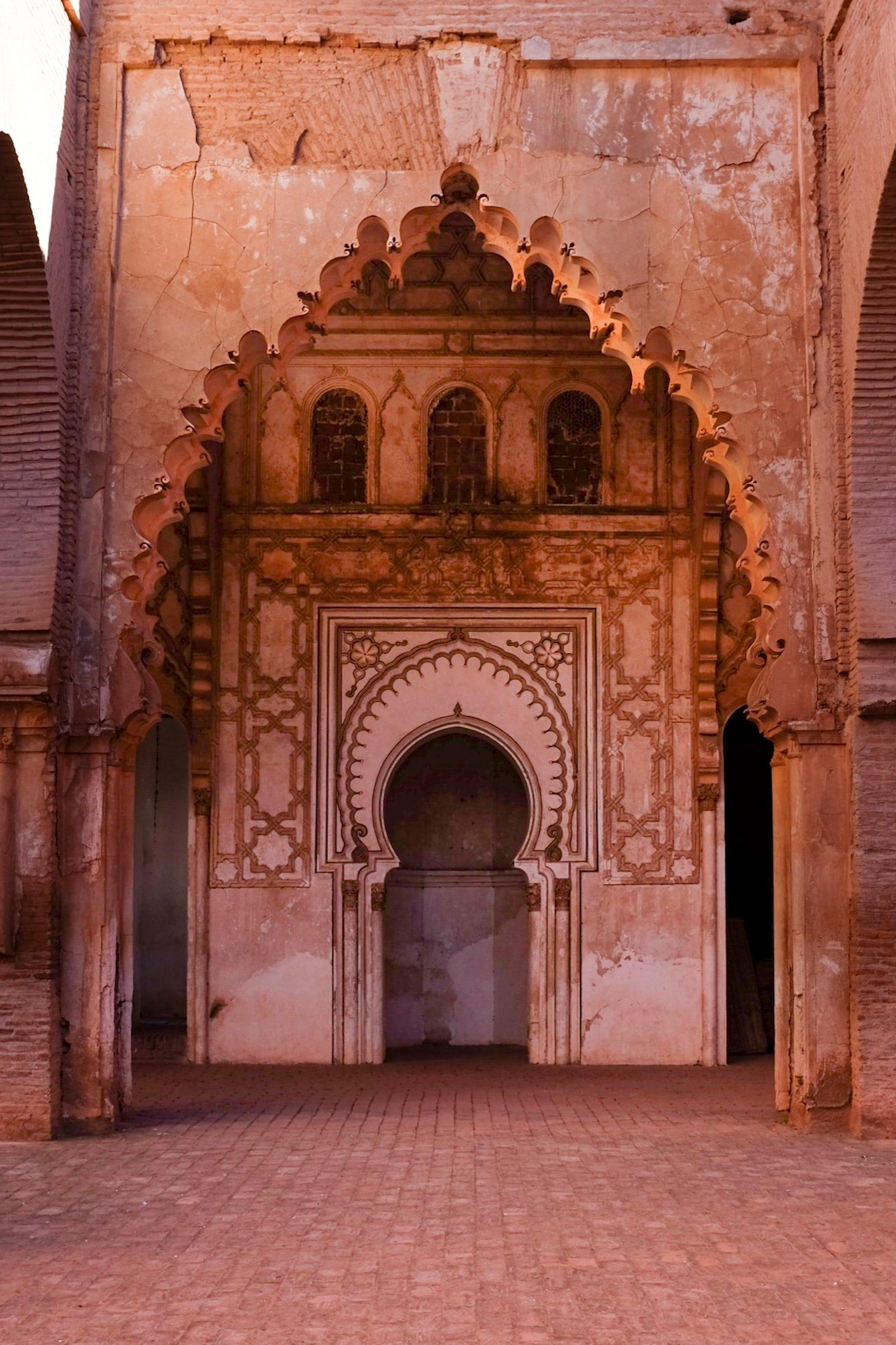 The mihrab of the Tinmel Mosque, prior to its collapse in the earthquake.