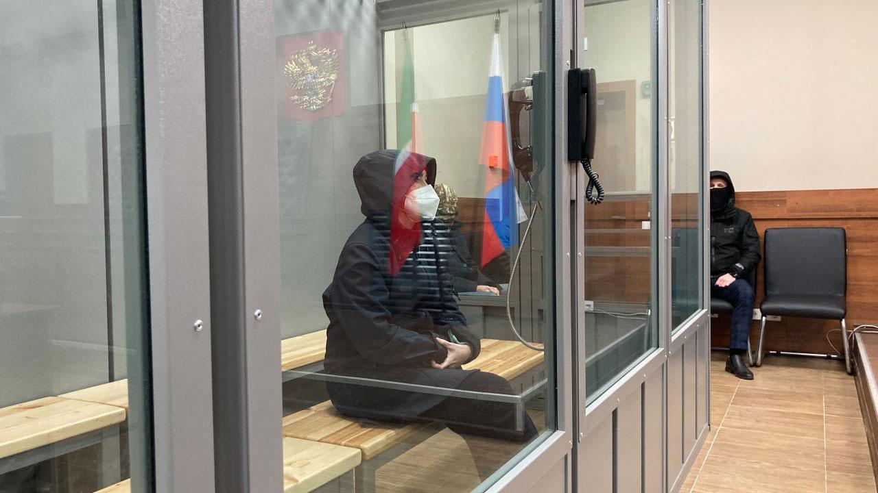 Pre-trial detention hearing for RFE/RL journalist Alsu Kurmasheva started in Kazan, Tatarstan, and was immediately closed for the press. 