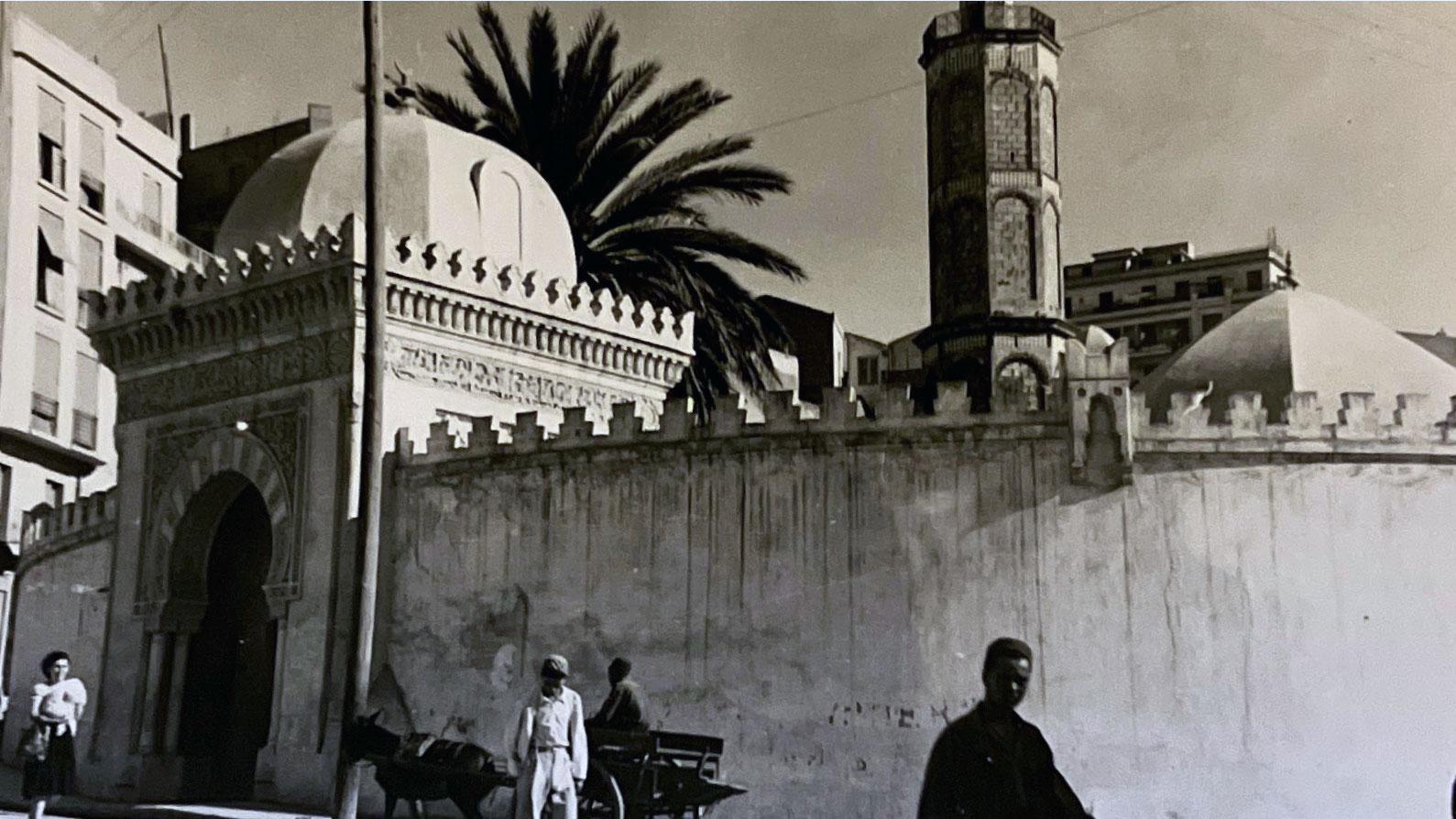 A street scene in Algeria. Manuel E. Lichtenstein spent five months training in North Africa before heading to Italy.