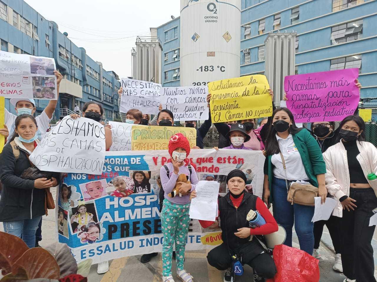 Children with leukemia and their parents protest demanding accountability for cancer patients, Lima, Peru, June 2023.