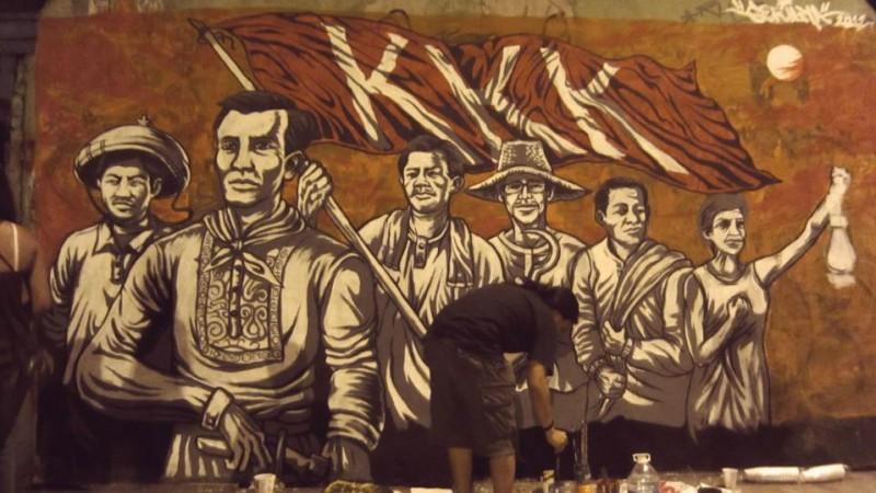 A mural depicting the Katipunan (KKK), a revolutionary group that fought for the Philippines independence against Spanish colonists in 1896.