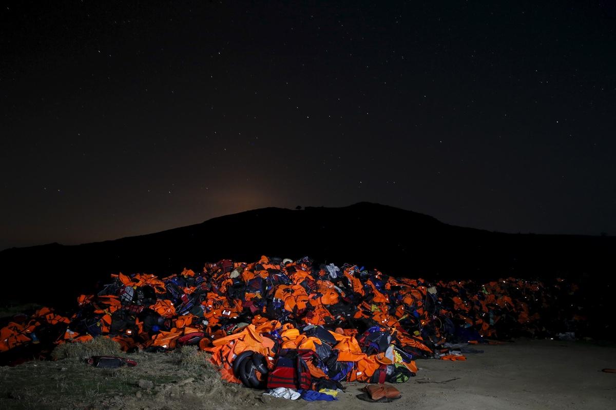 longreads-refugee-diaries-intro-lifejackets