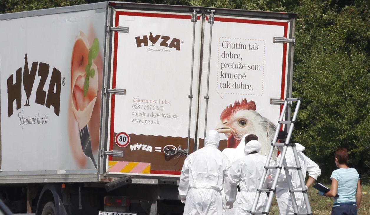 Austria truck carrying migrants