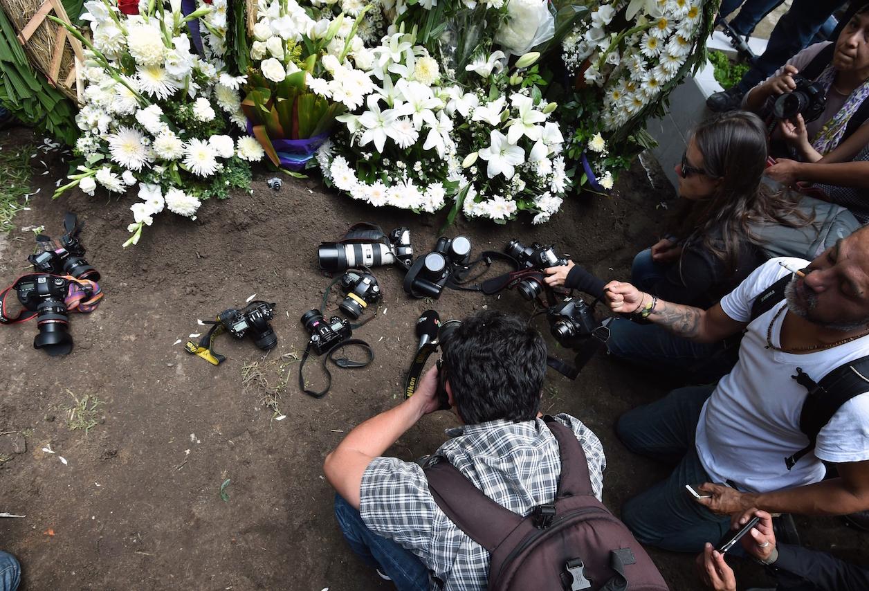 Cameras at Mexican photographer's grave