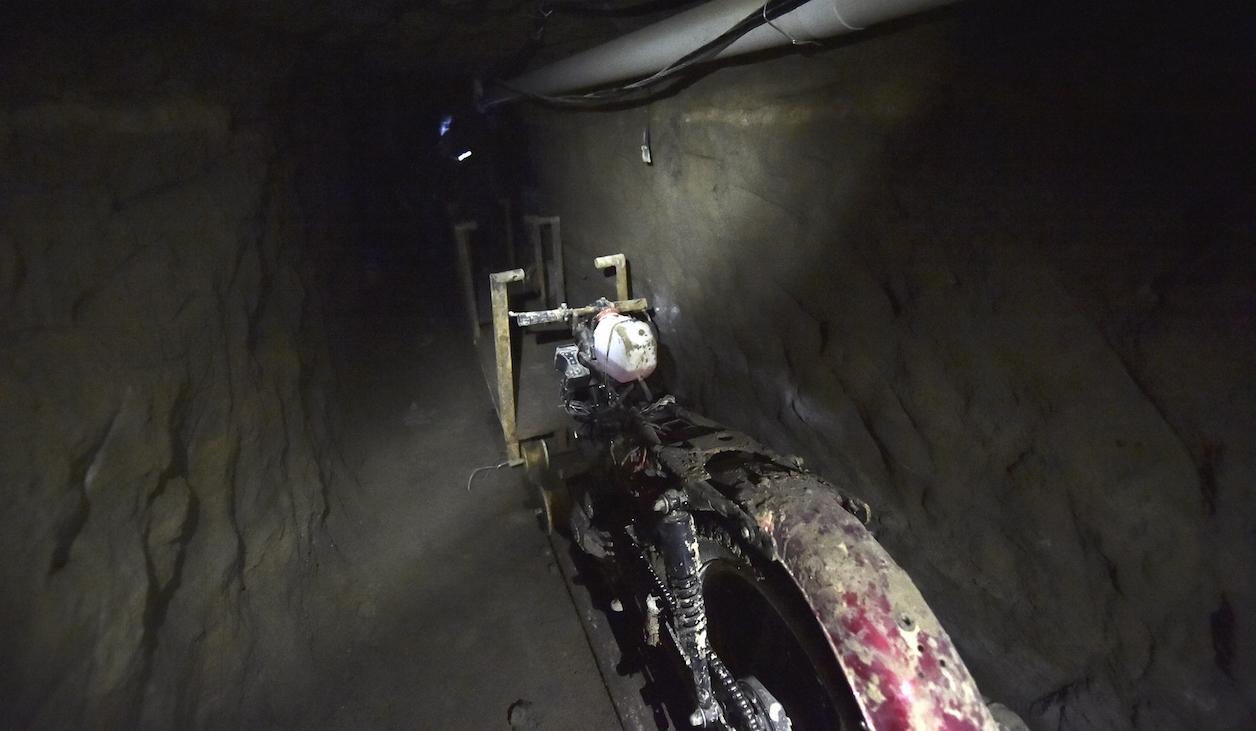 Motorbike Chapo Guzman getaway tunnel