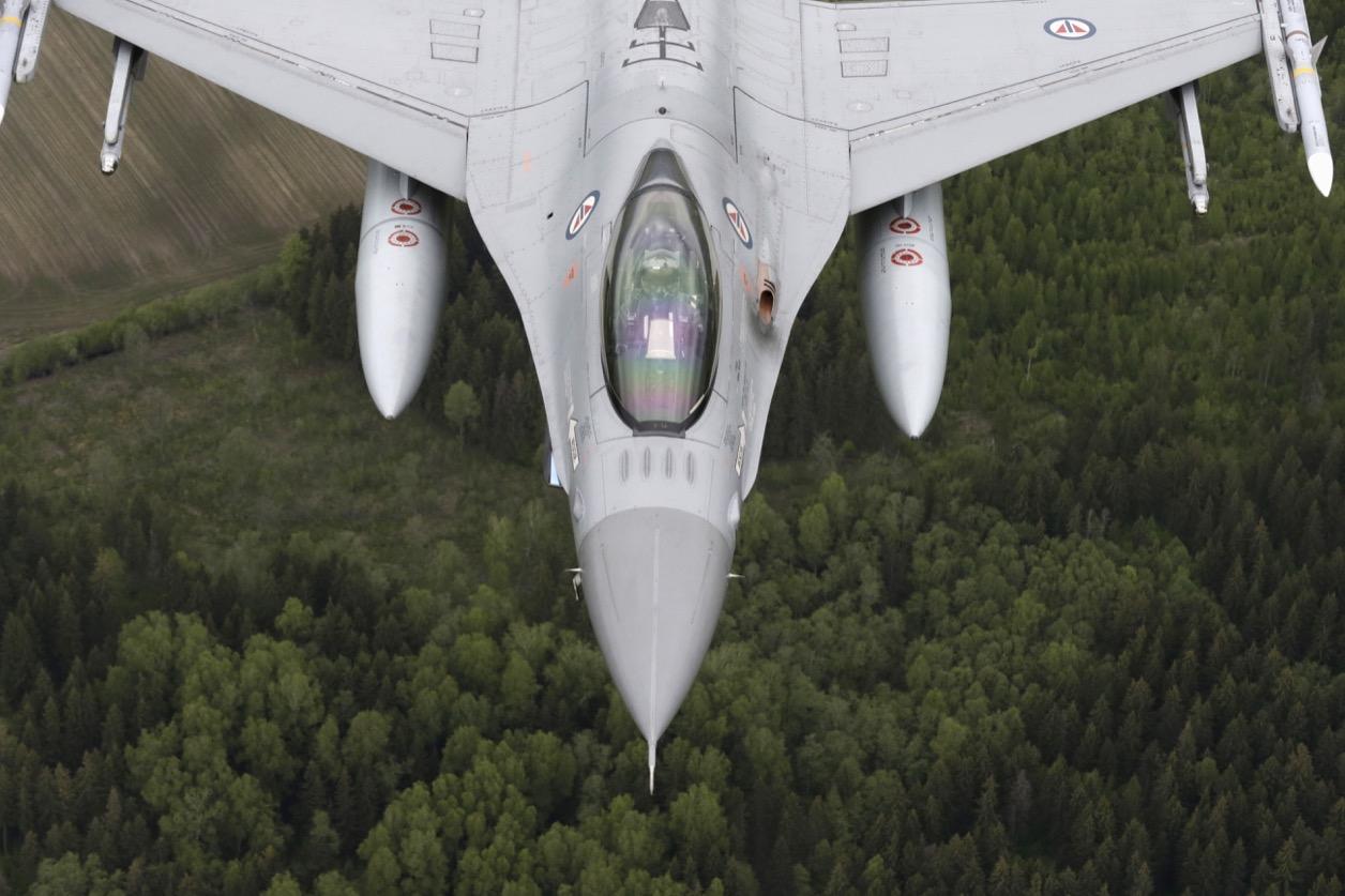Norwegian plane on NATO mission