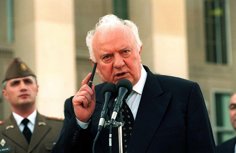 Former Georgian President Eduard Shevardnadze speaking to reporters at the US Pentagon on Oct. 5, 2001.