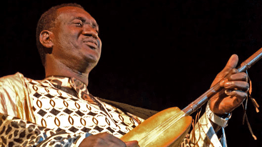 Ngoni maestro Bassekou Kouyate performs at the Festival Acoustik de Bamako.