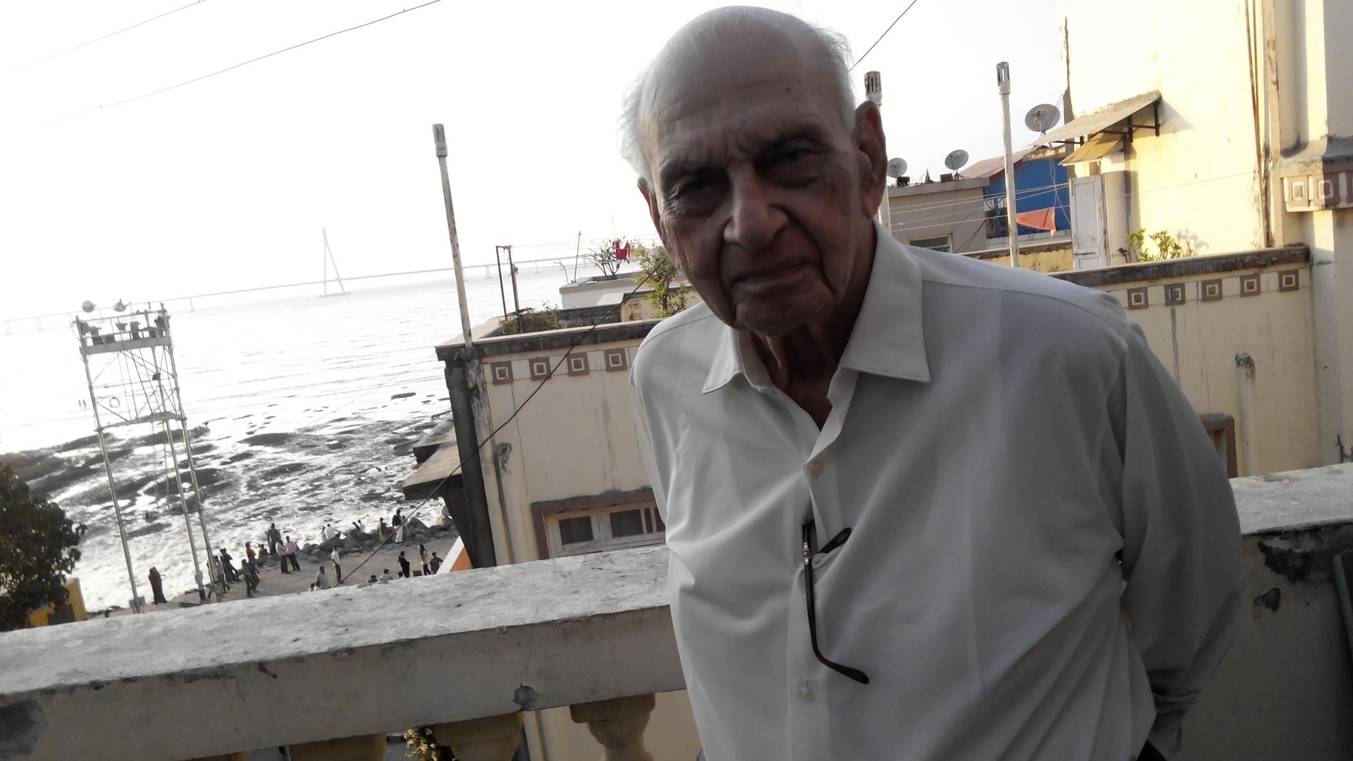 90-year-old "sexpert" Dr Mahinder Watsa writes the ‘Agony Grandad’ column for the Mumbai Mirror.