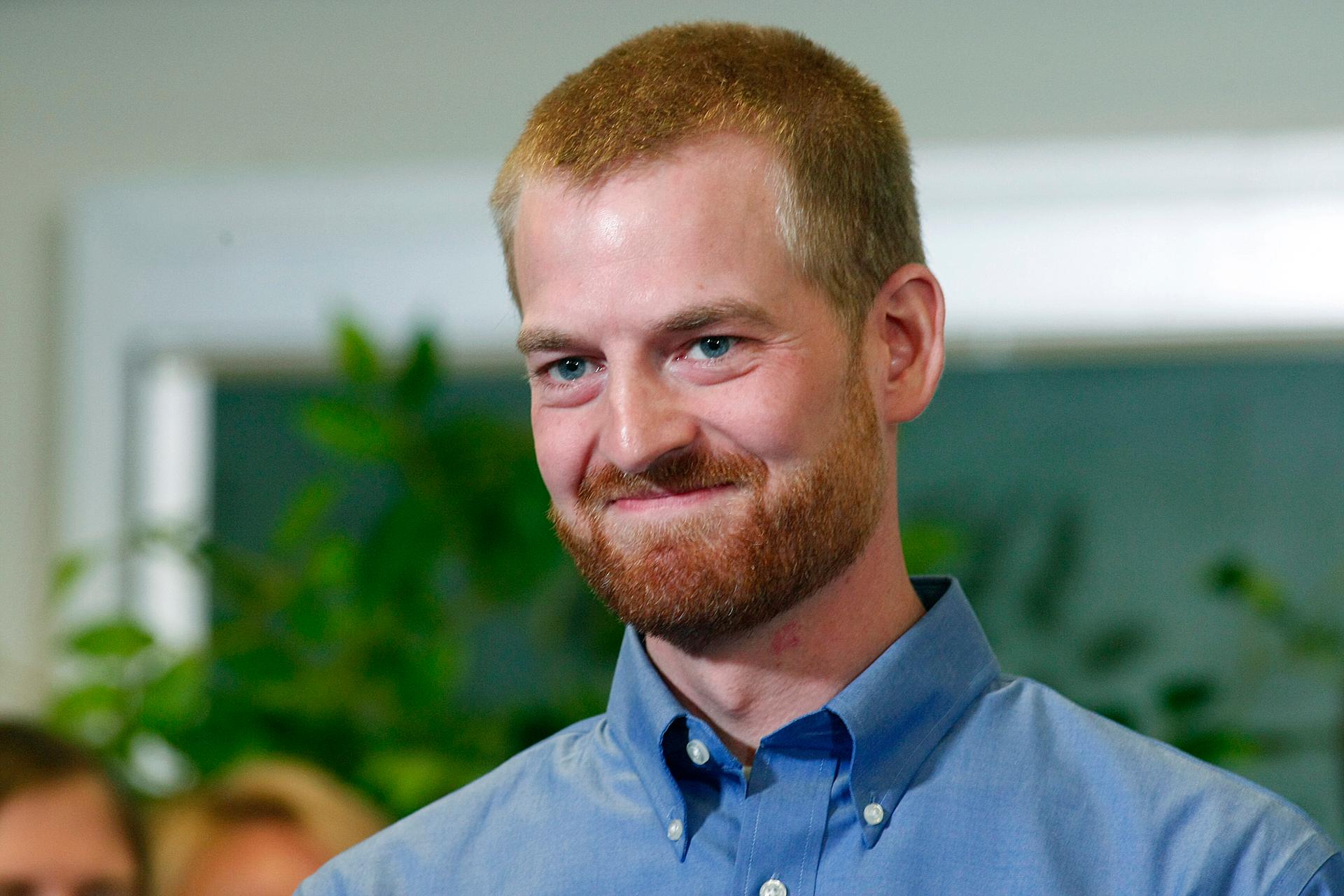 Kent Brantly, who contracted the deadly Ebola virus, smiles during a press conference at Emory University Hospital in Atlanta, Georgia. Brantly along with a second American aid worker who contracted Ebola while treating victims of the deadly virus in Libe
